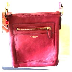 Coach crossbody purse. Excellent condition.